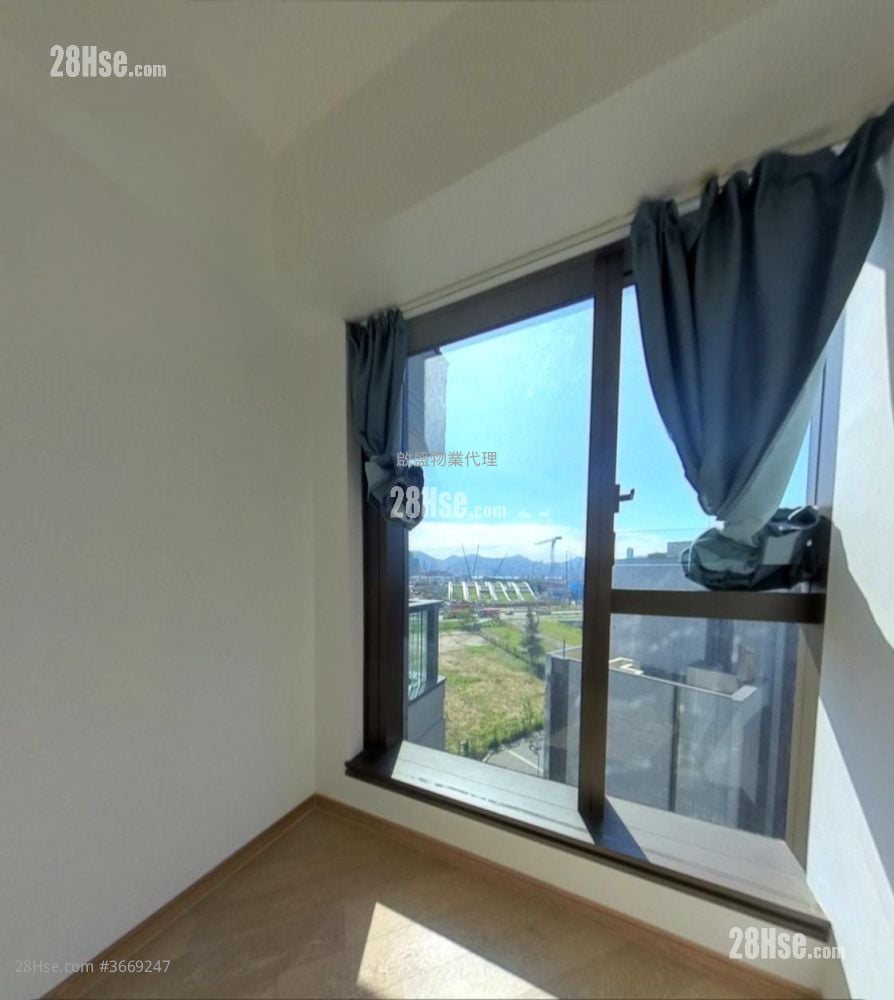 Vibe Centro Sell 3 Bedrooms , 2 Bathrooms 842 ft²