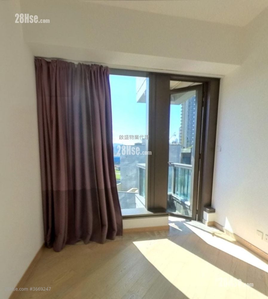 Vibe Centro Sell 3 Bedrooms , 2 Bathrooms 842 ft²