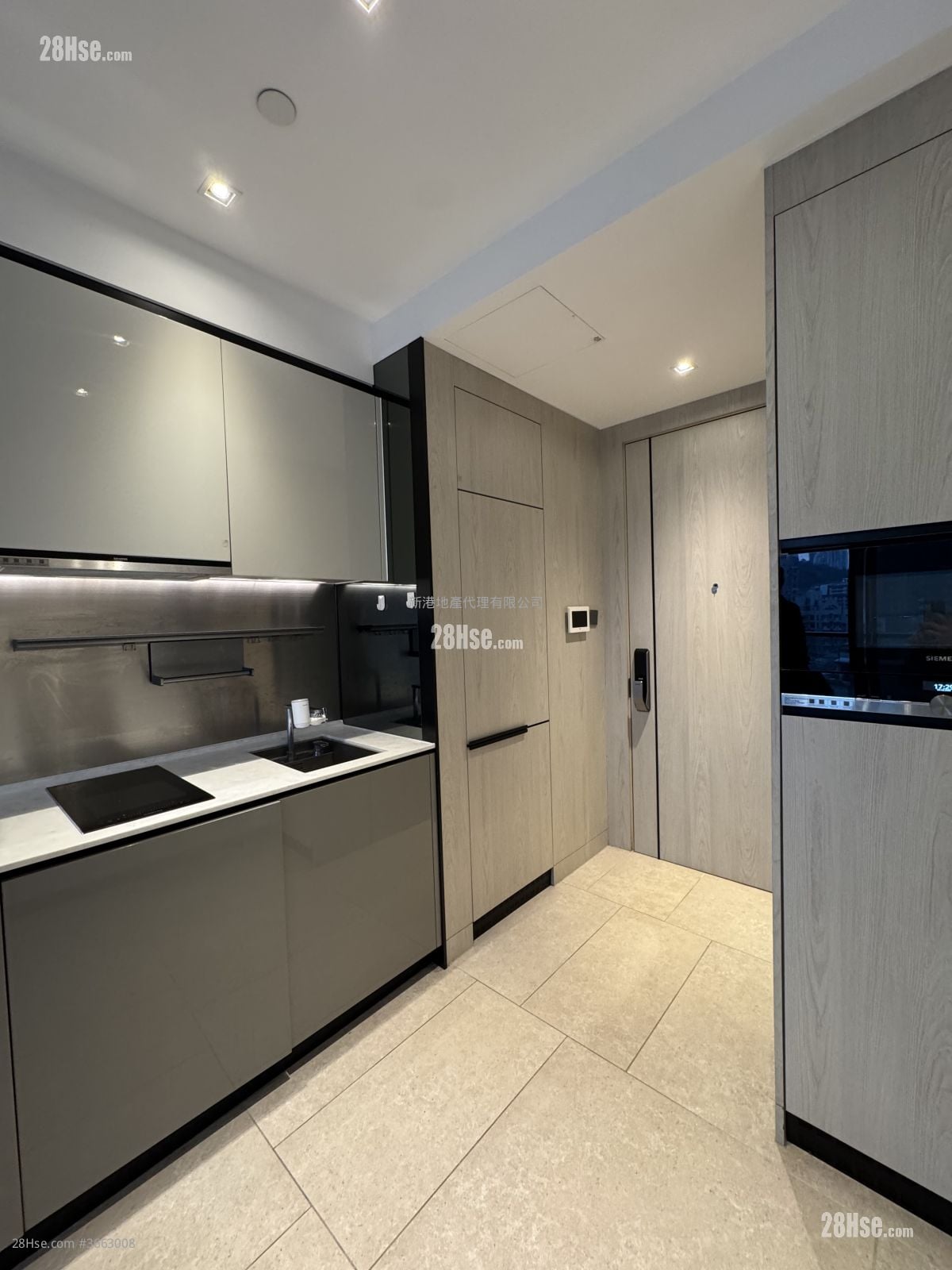 Downtown 38 Rental 1 Bedroom , 1 Bathroom 300 ft²