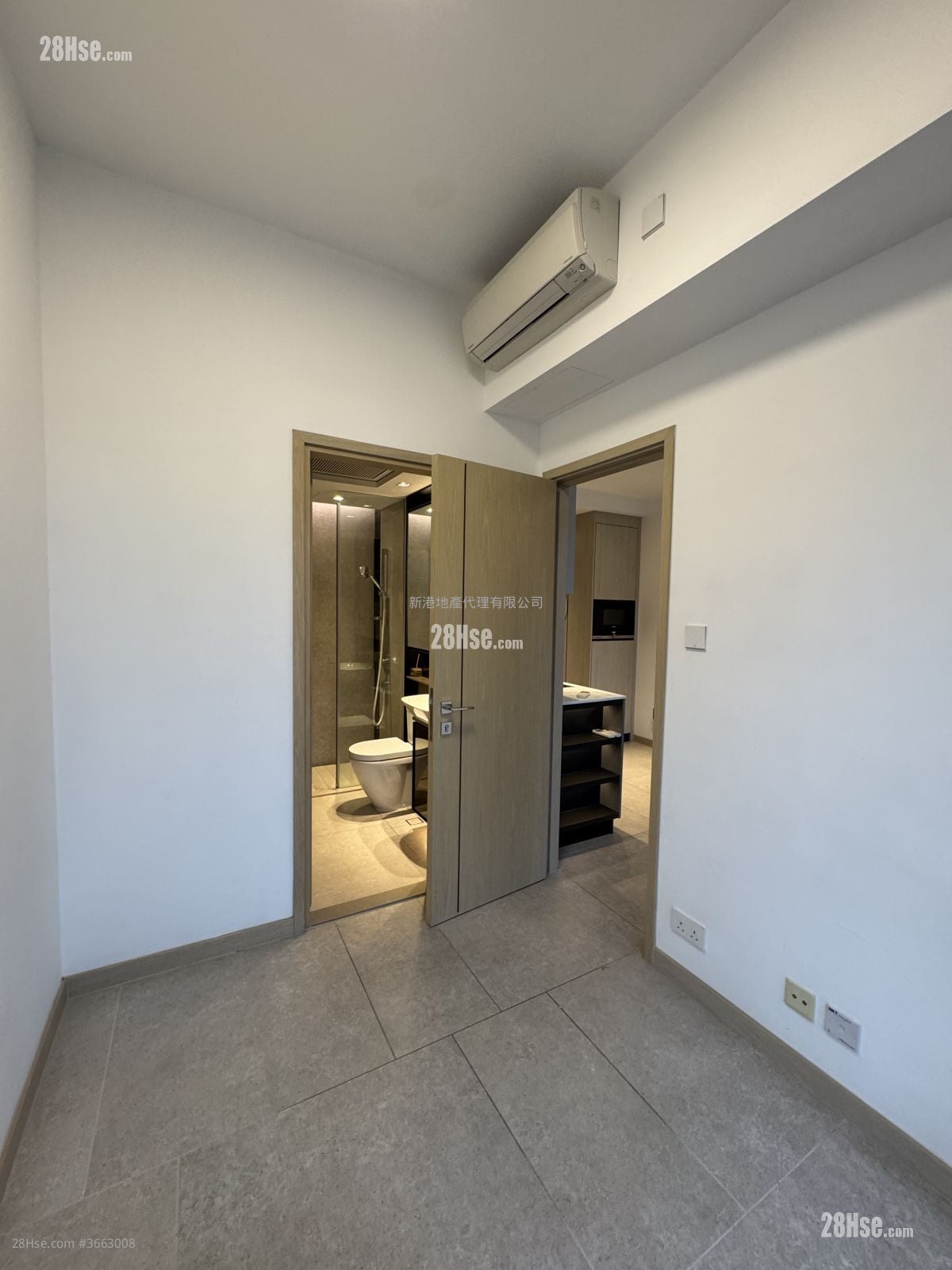 Downtown 38 Rental 1 Bedroom , 1 Bathroom 300 ft²