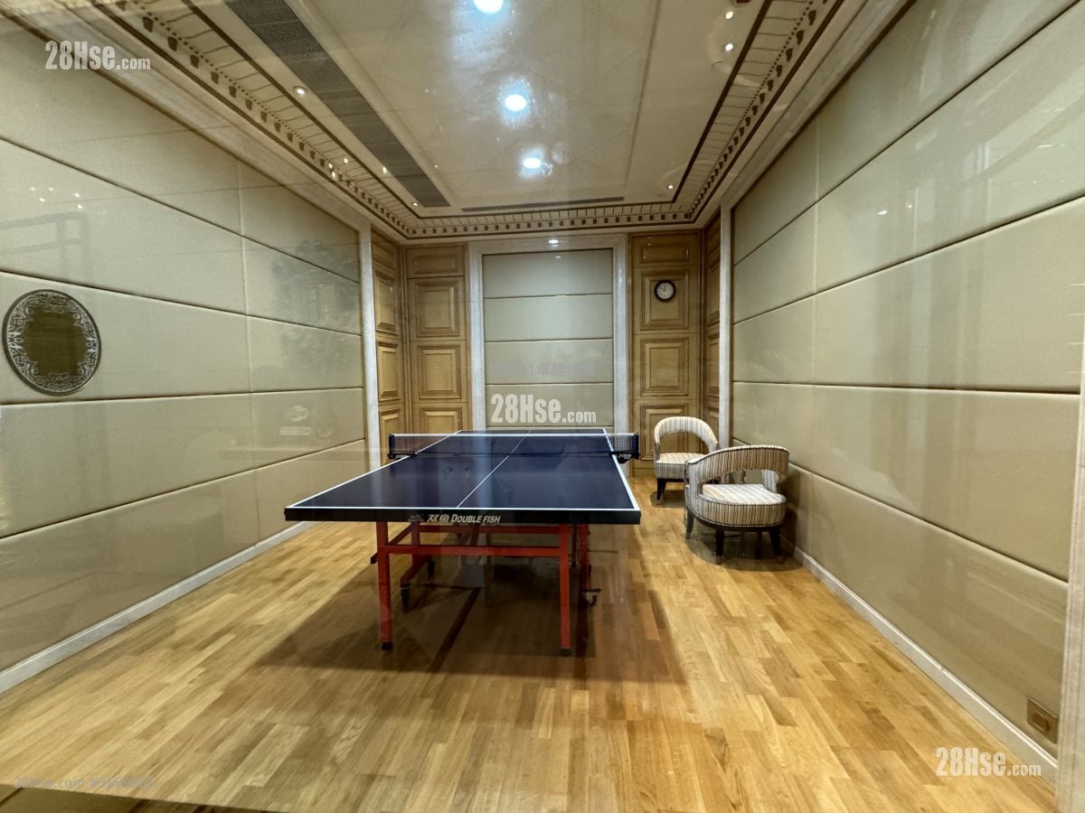 The Coronation Sell 2 Bedrooms , 1 Bathroom 513 ft²