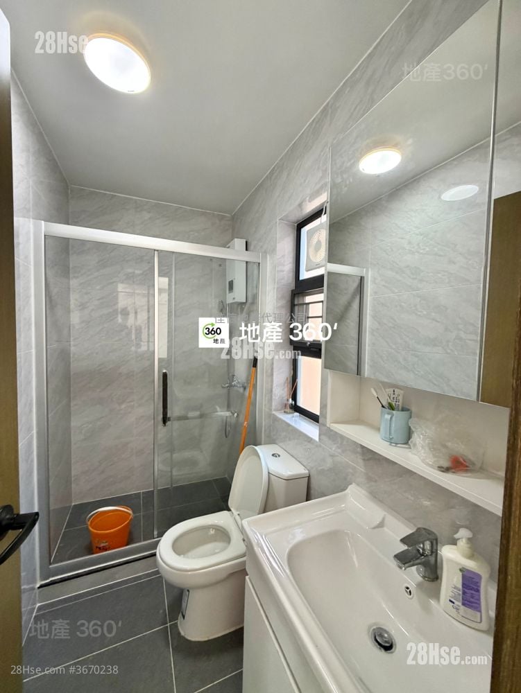 村屋 售盤 3 房 , 1 浴室 650 平方呎