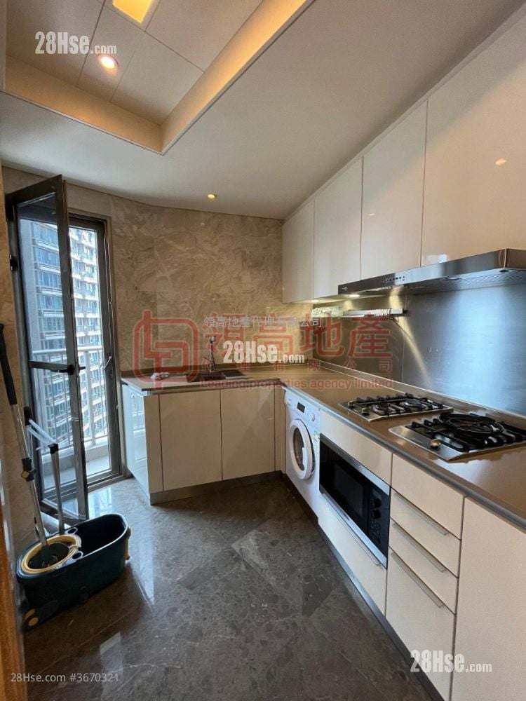 Grand Austin Sell 2 Bedrooms , 1 Bathroom 622 ft²