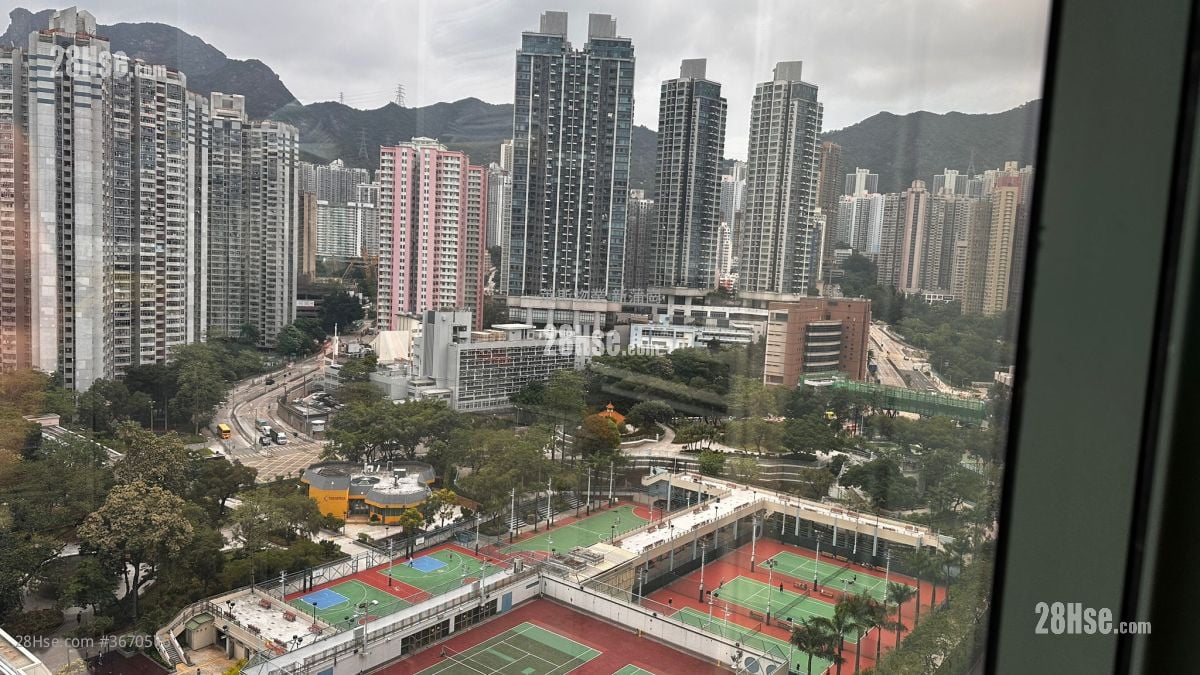 New Tech Plaza Sell 5+ Bedrooms , 2 Toilets