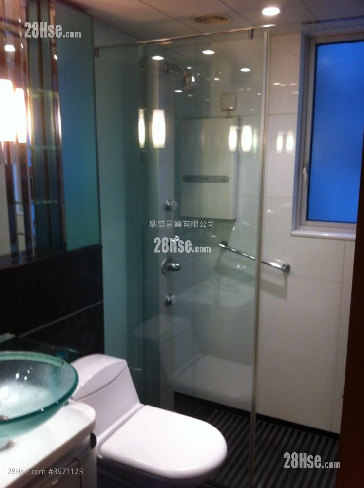 君临天下 售盘 3 房 , 2 浴室 1,084 平方尺