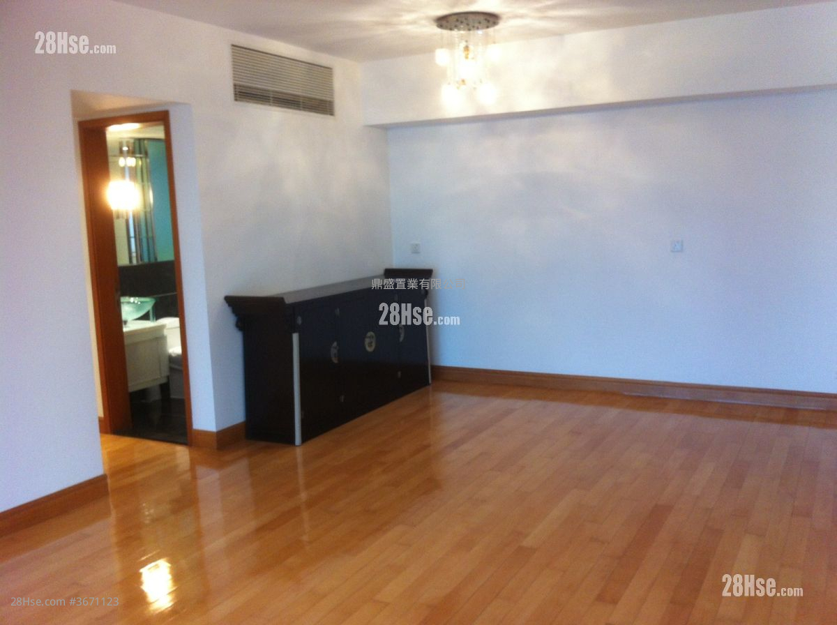 君临天下 售盘 3 房 , 2 浴室 1,084 平方尺