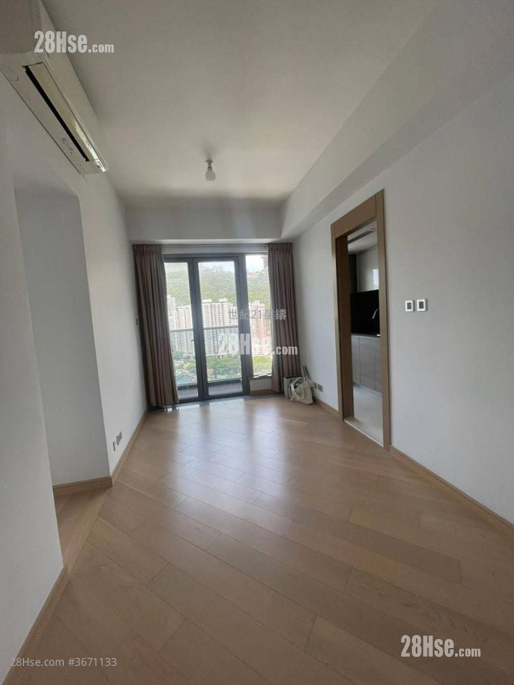 倚南 售盘 2 房 449 平方尺