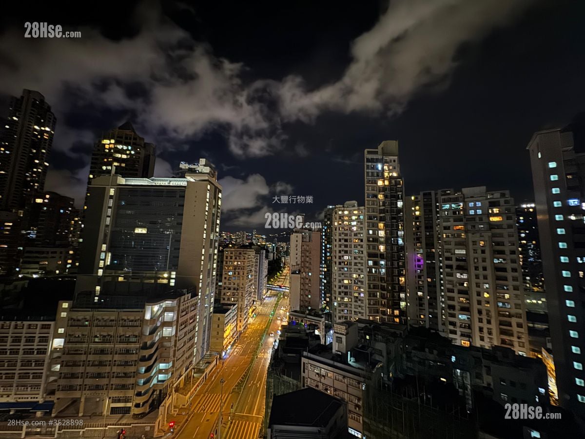 Yick Fat Mansion Sell 5+ Bedrooms 2,034 ft²