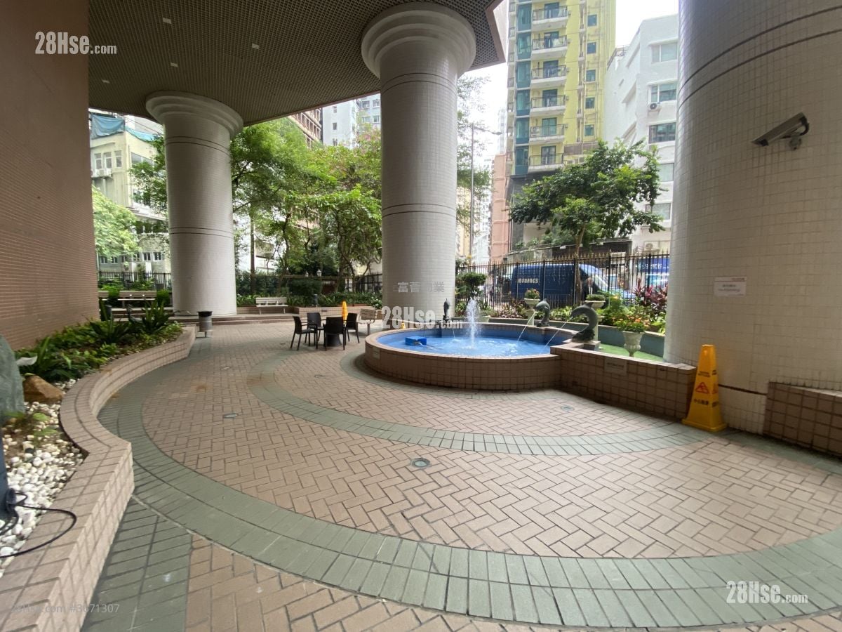 Queen's Terrace Sell 2 Bedrooms , 1 Bathroom 478 ft²