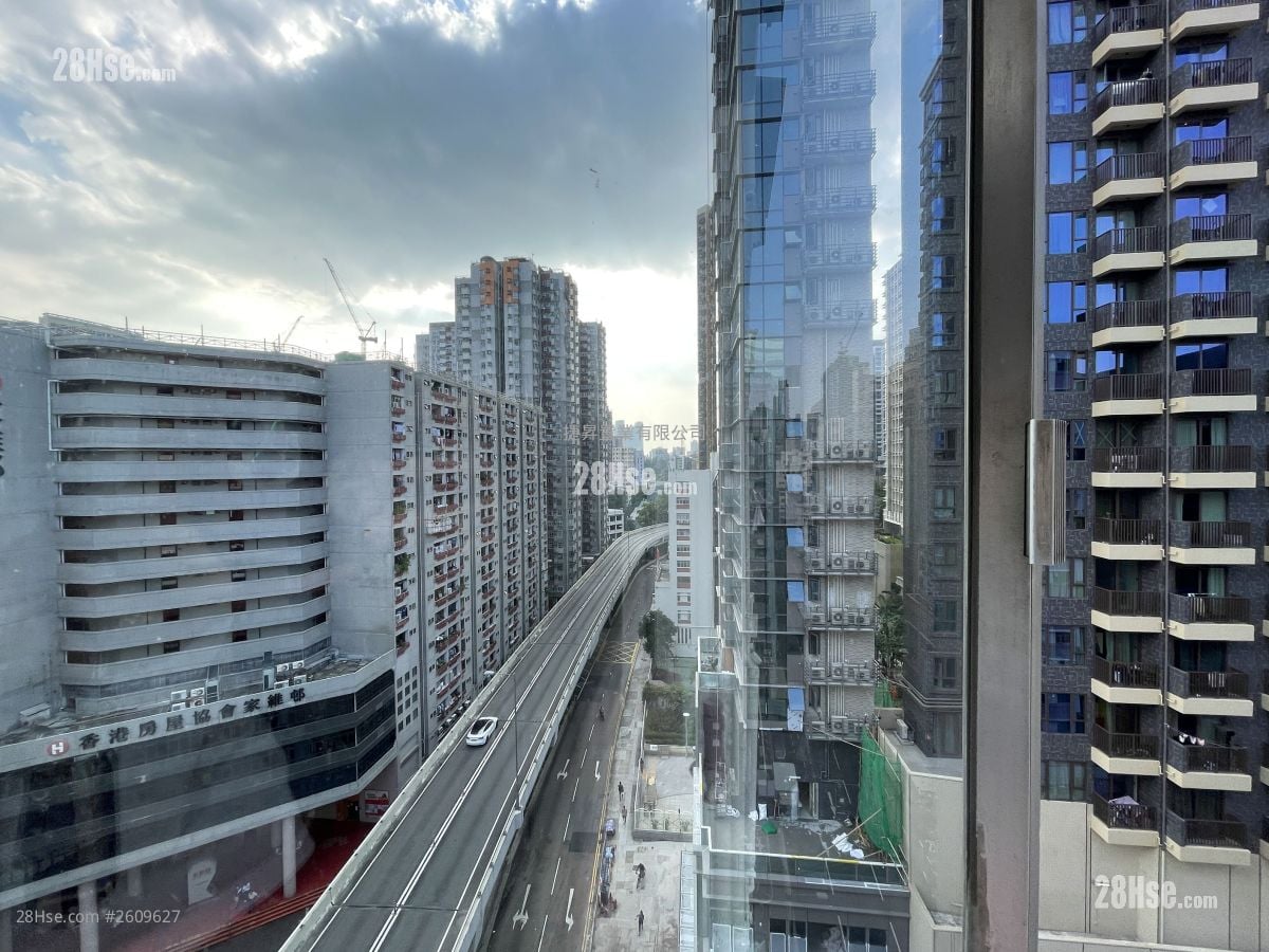 Loong King Mansion Sell 2 Bedrooms , 1 Bathroom 414 ft²