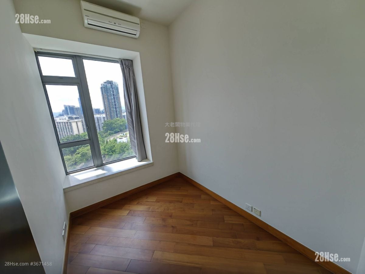 Ultima Sell 4 Bedrooms , 3 Bathrooms 2,018 ft²