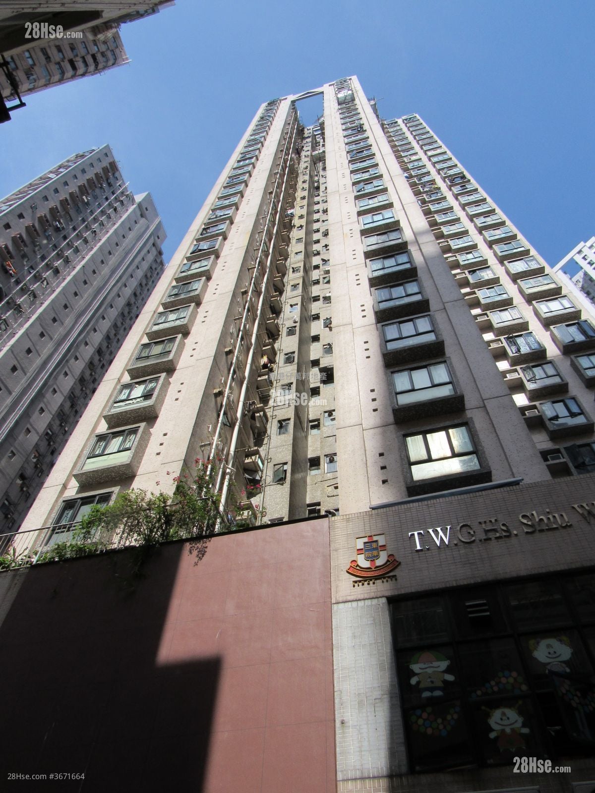 港晖中心 售盘 2 房 375 平方尺