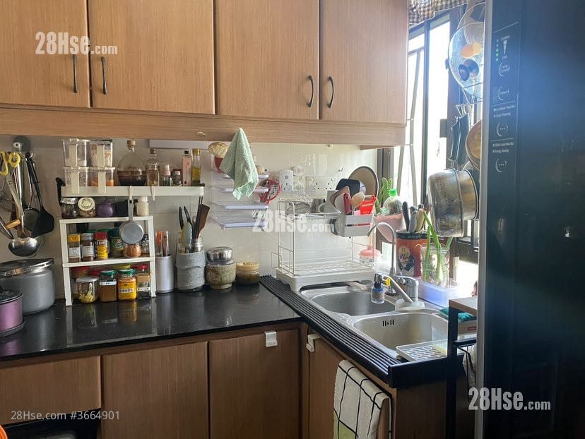 Chung Nga Court Rental 3 Bedrooms , 1 Bathroom