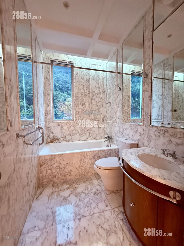 110 Repulse Bay Road Rental 4 Bedrooms , 5+ Bathrooms 4,101 ft²