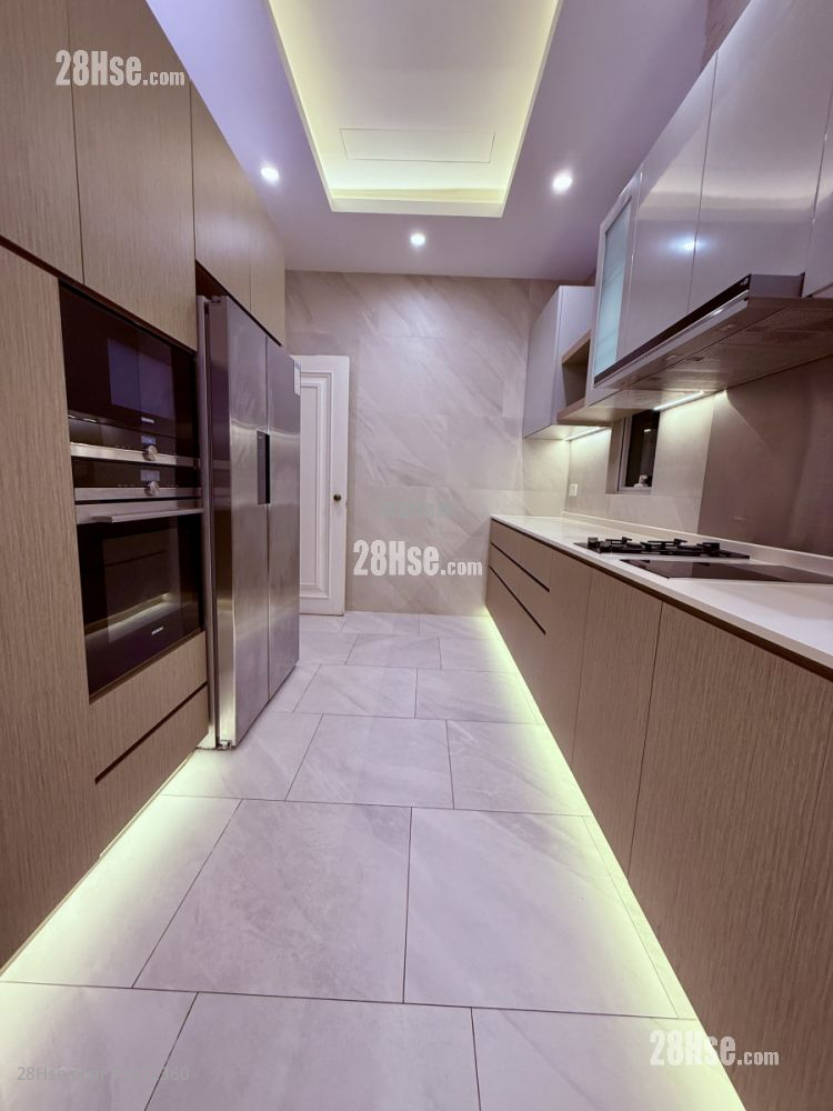 110 Repulse Bay Road Rental 4 Bedrooms , 5+ Bathrooms 4,101 ft²