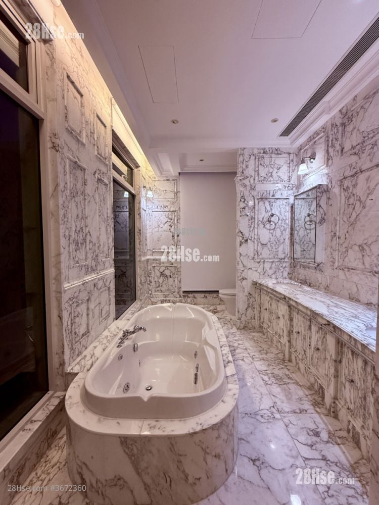 110 Repulse Bay Road Rental 4 Bedrooms , 5+ Bathrooms 4,101 ft²