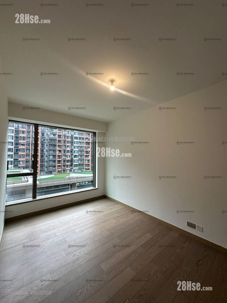 Centra Horizon Sell 3 Bedrooms , 2 Bathrooms 1,021 ft²