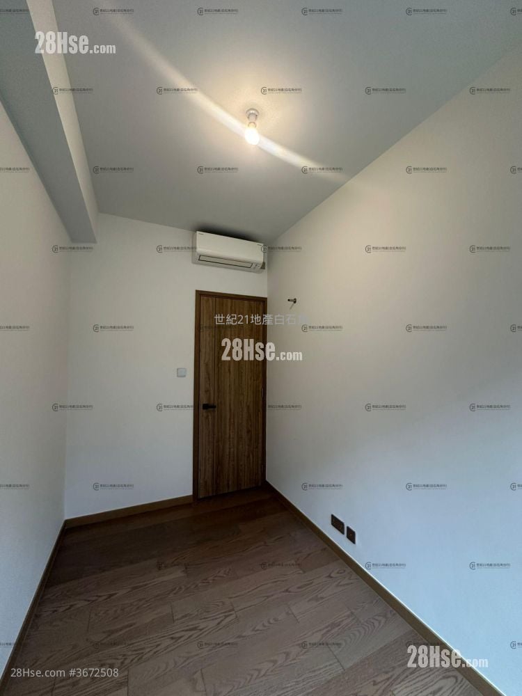 Centra Horizon Sell 3 Bedrooms , 2 Bathrooms 1,021 ft²