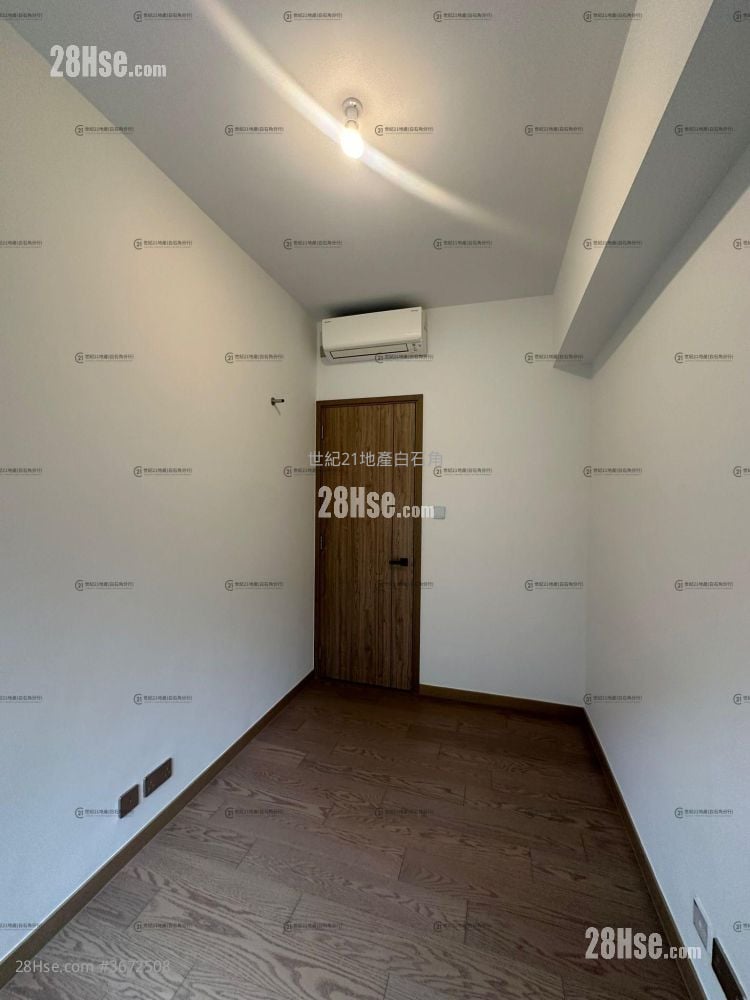 Centra Horizon Sell 3 Bedrooms , 2 Bathrooms 1,021 ft²