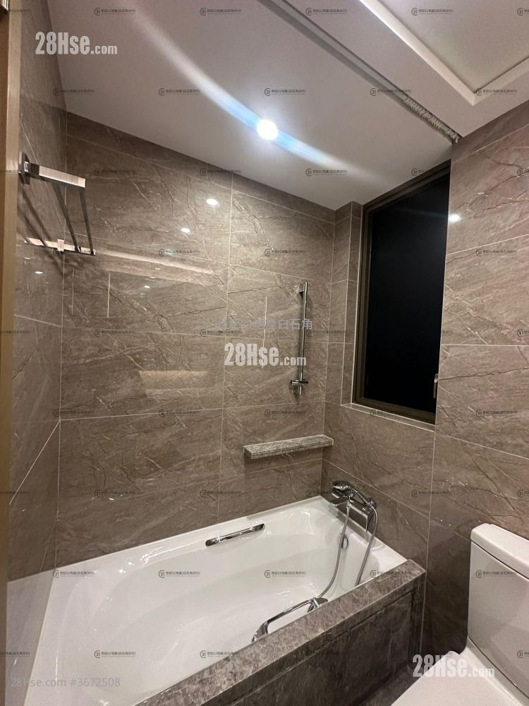 Centra Horizon Sell 3 Bedrooms , 2 Bathrooms 1,021 ft²