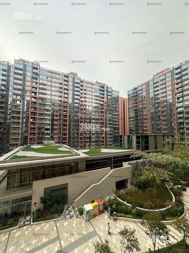 Centra Horizon Sell 3 Bedrooms , 2 Bathrooms 1,021 ft²