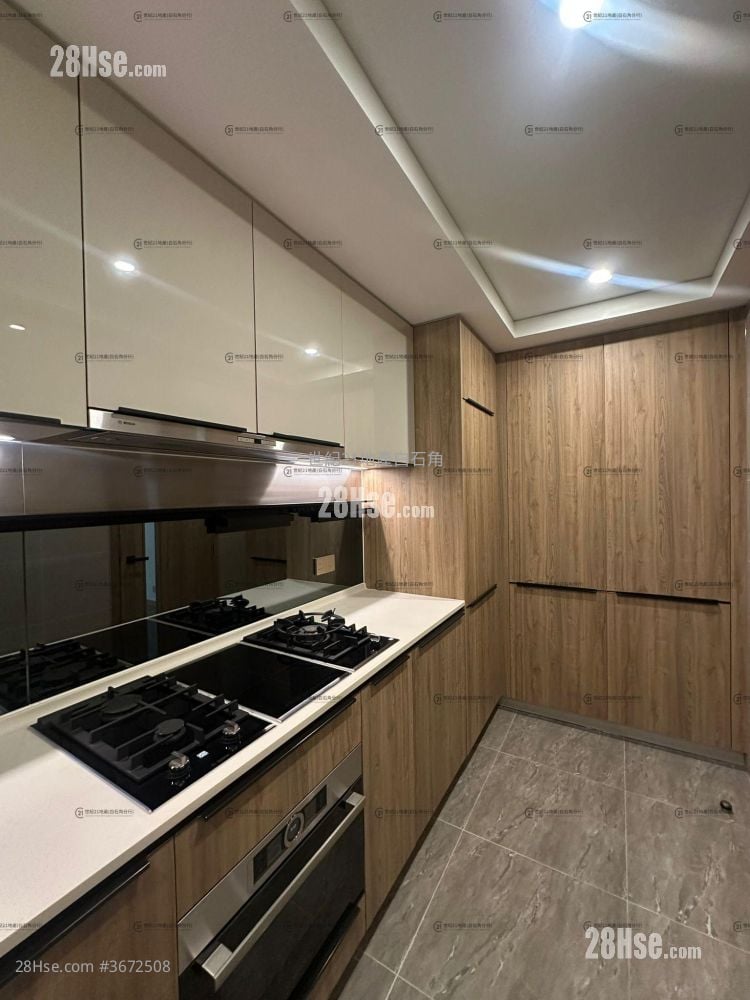 Centra Horizon Sell 3 Bedrooms , 2 Bathrooms 1,021 ft²