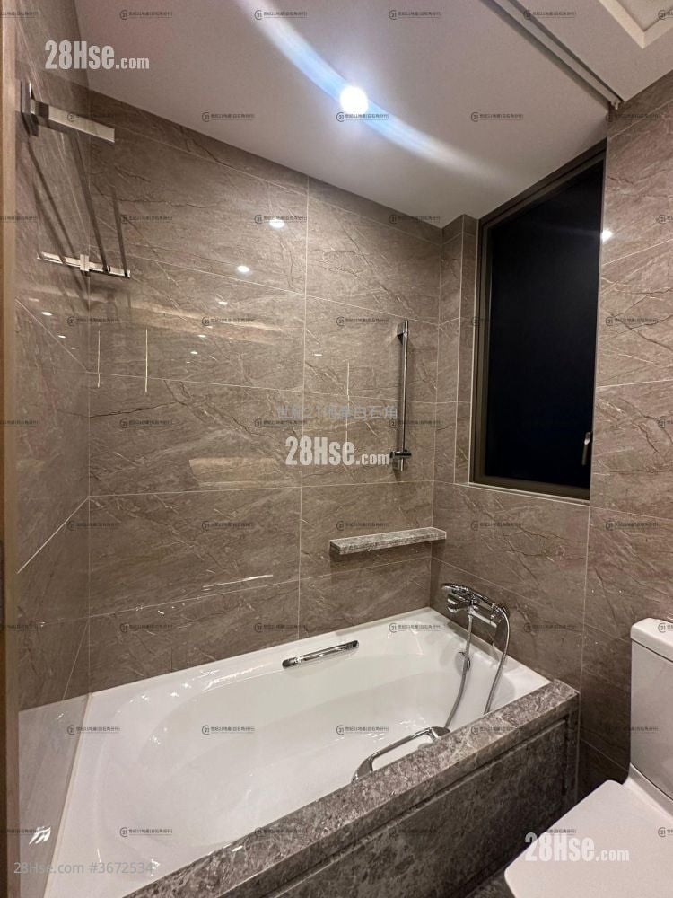 Centra Horizon Sell 3 Bedrooms , 2 Bathrooms 1,032 ft²