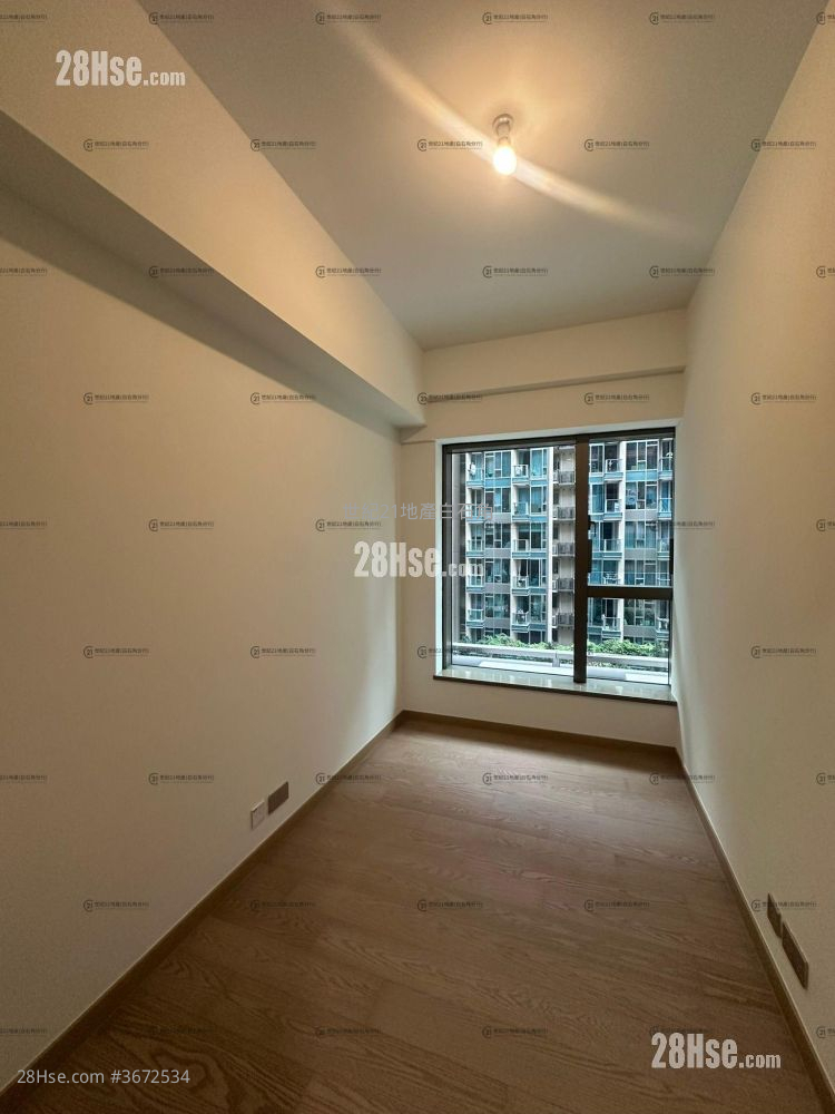 Centra Horizon Sell 3 Bedrooms , 2 Bathrooms 1,032 ft²