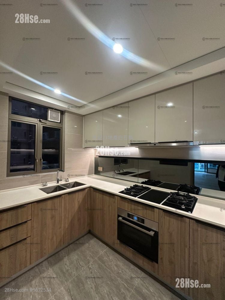 Centra Horizon Sell 3 Bedrooms , 2 Bathrooms 1,032 ft²