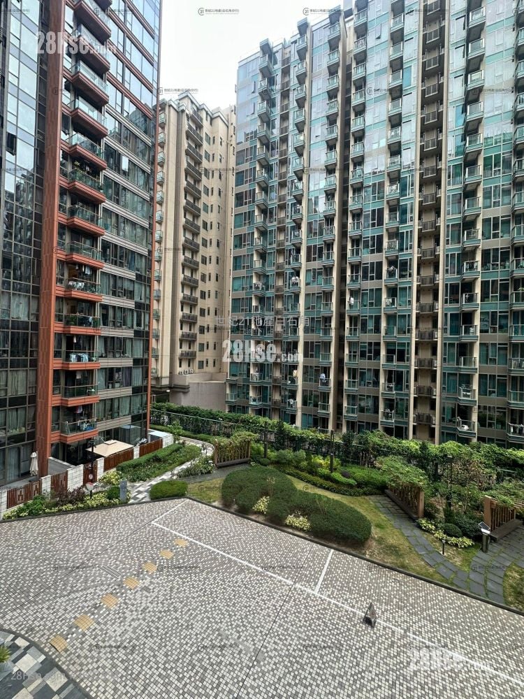 Centra Horizon Sell 3 Bedrooms , 2 Bathrooms 1,032 ft²