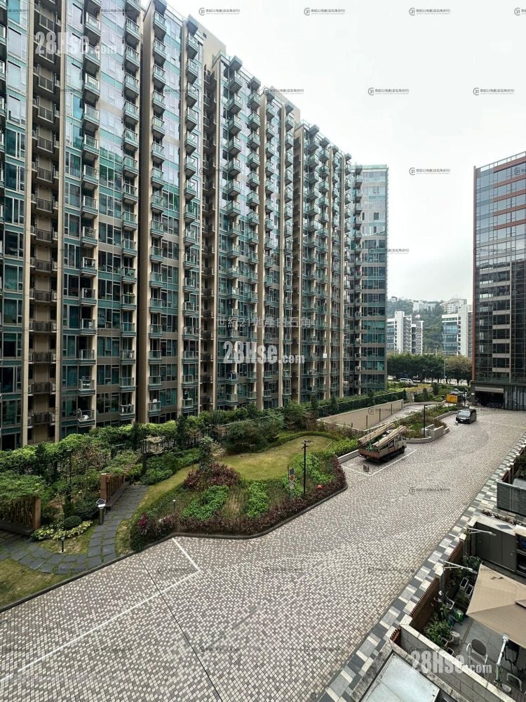 Centra Horizon Sell 3 Bedrooms , 2 Bathrooms 1,032 ft²