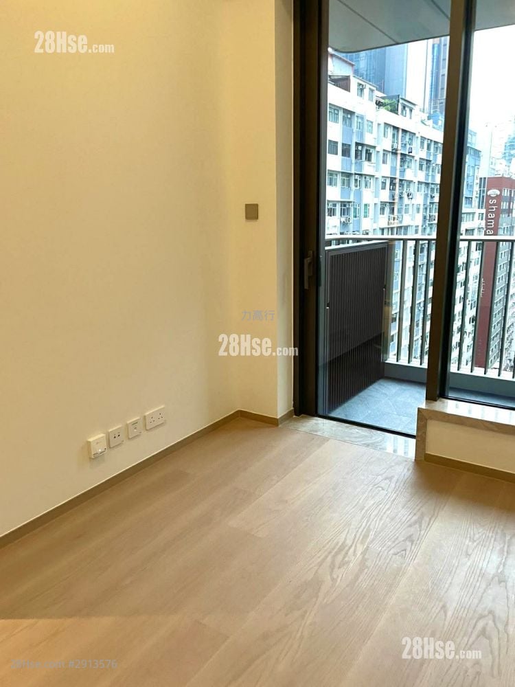 101 Kings Road Rental 2 Bedrooms , 1 Bathroom 434 ft²
