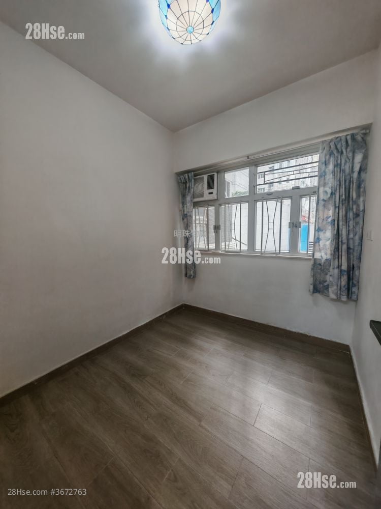 Tonnochy Towers Sell 2 Bedrooms , 1 Bathroom 367 ft²