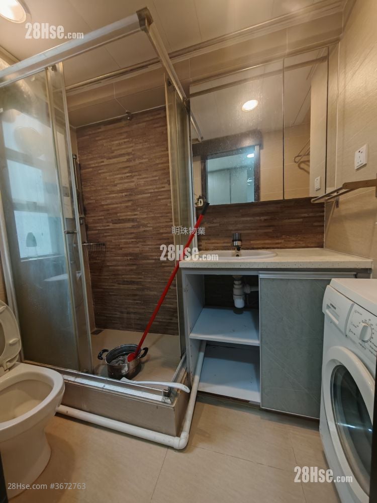 Tonnochy Towers Sell 2 Bedrooms , 1 Bathroom 367 ft²