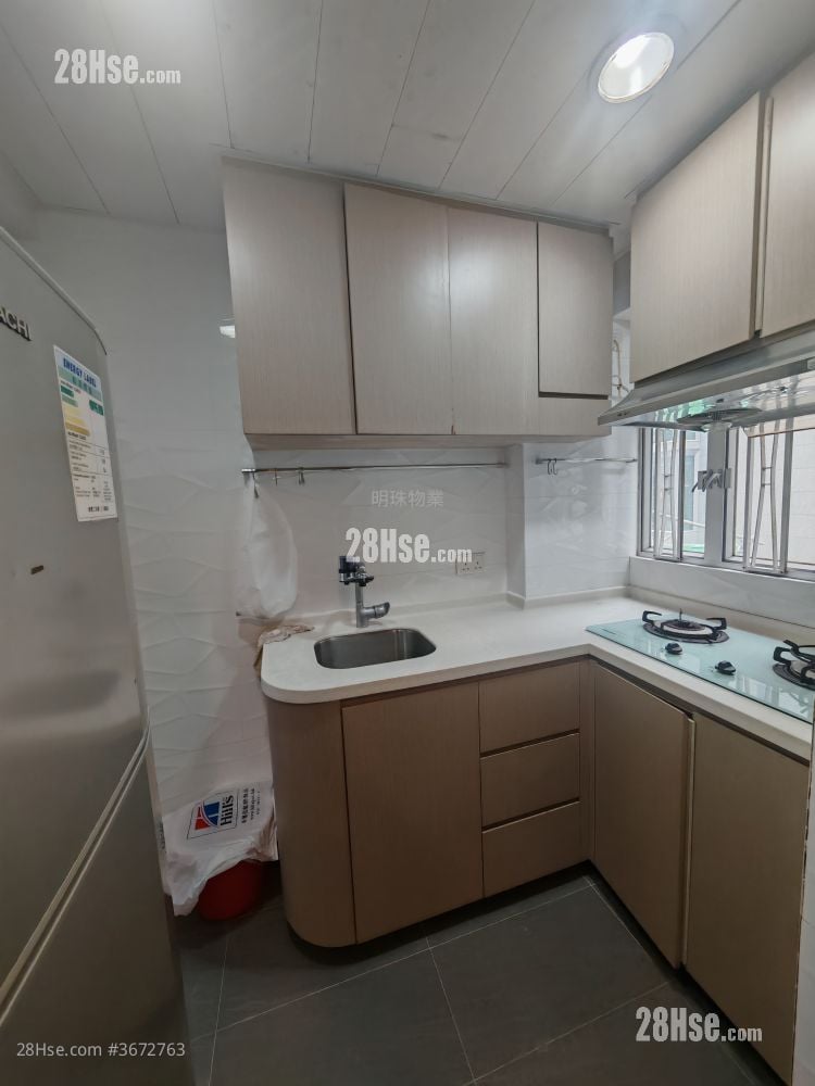 Tonnochy Towers Sell 2 Bedrooms , 1 Bathroom 367 ft²