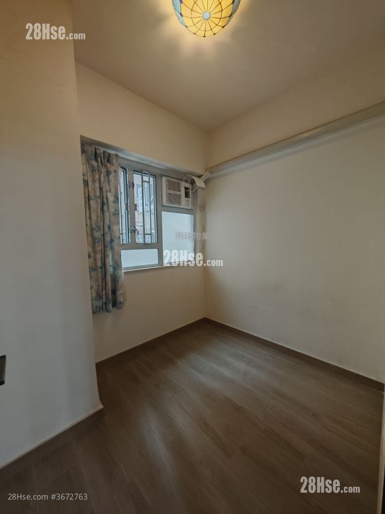 Tonnochy Towers Sell 2 Bedrooms , 1 Bathroom 367 ft²