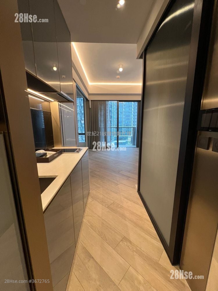 Henley Park Sell 1 Bedroom , 1 Bathroom 384 ft²