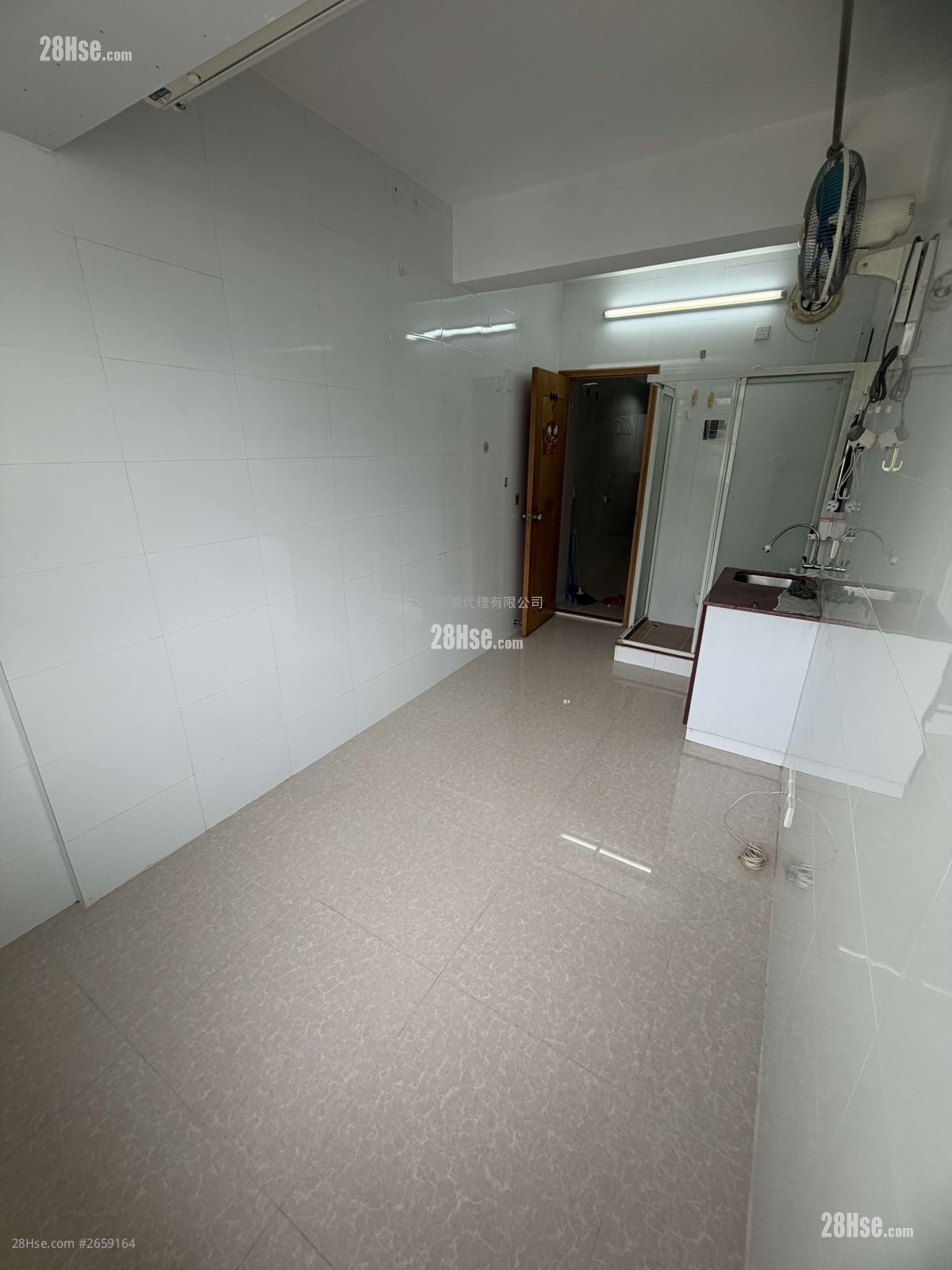 Tin Po Building Rental Studio , 1 Bathroom