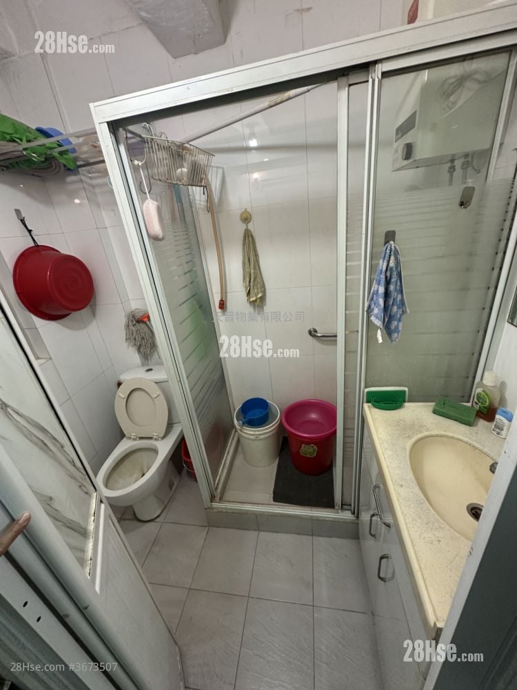 唐楼 售盘 2 房 , 1 浴室 464 平方尺