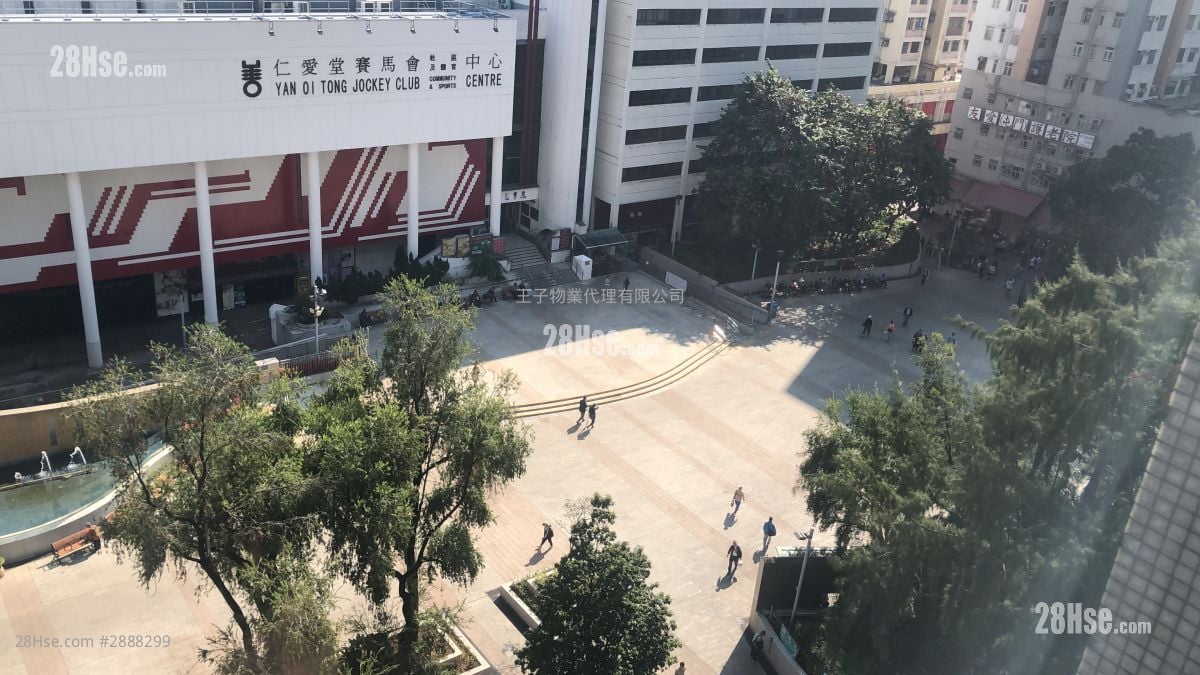 Golden Orchid Court Sell 2 Bedrooms , 1 Bathroom 310 ft²