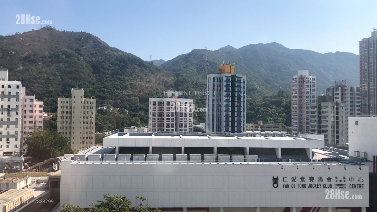 Golden Orchid Court Sell 2 Bedrooms , 1 Bathroom 310 ft²