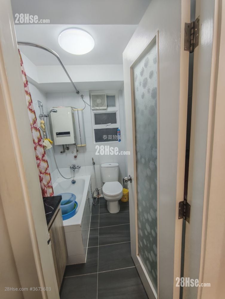 海信大厦 售盘 596 平方尺