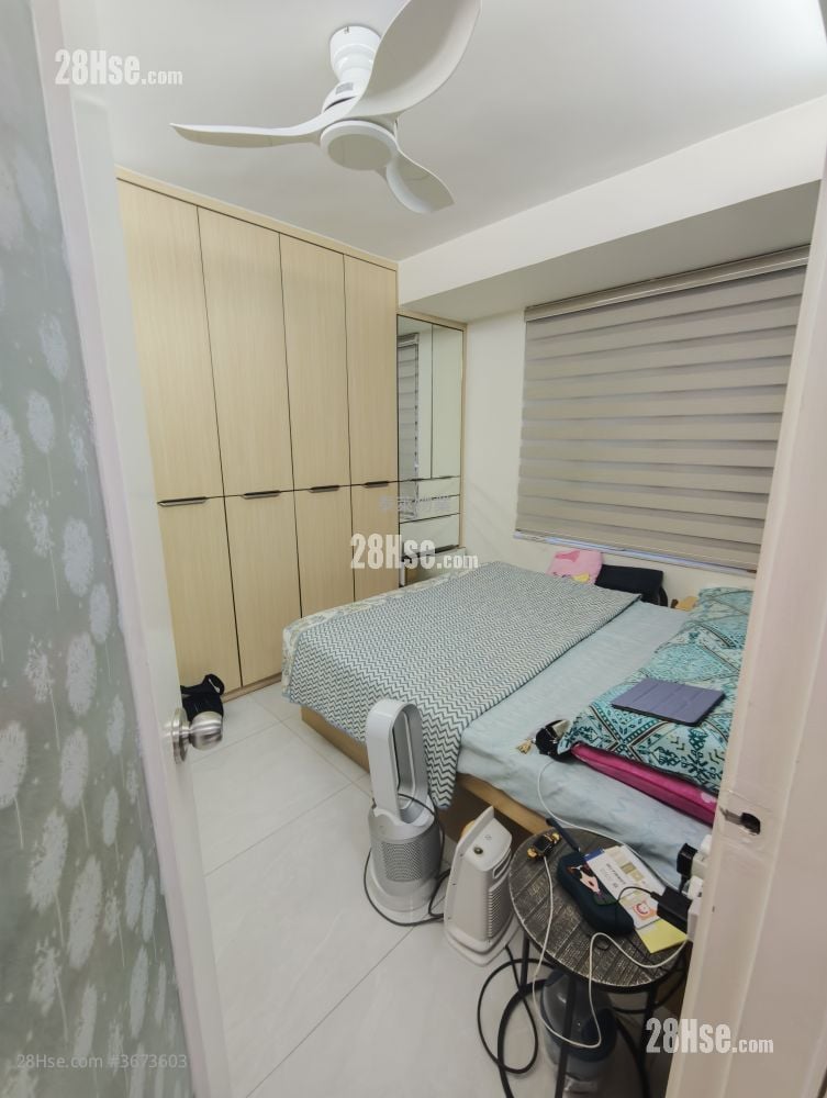 海信大厦 售盘 596 平方尺