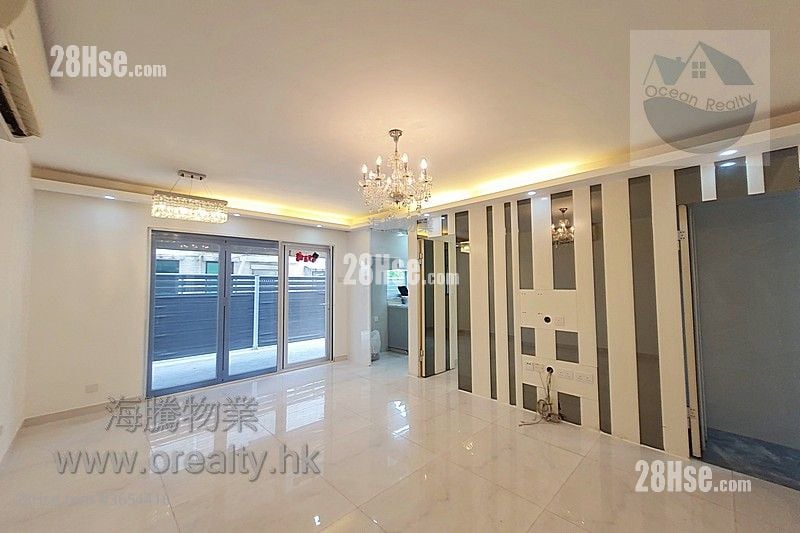 村屋 售盘 3 房 , 2 浴室 700 平方尺