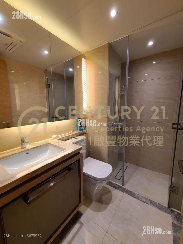 Victoria Skye Sell Studio , 1 Bathroom 266 ft²