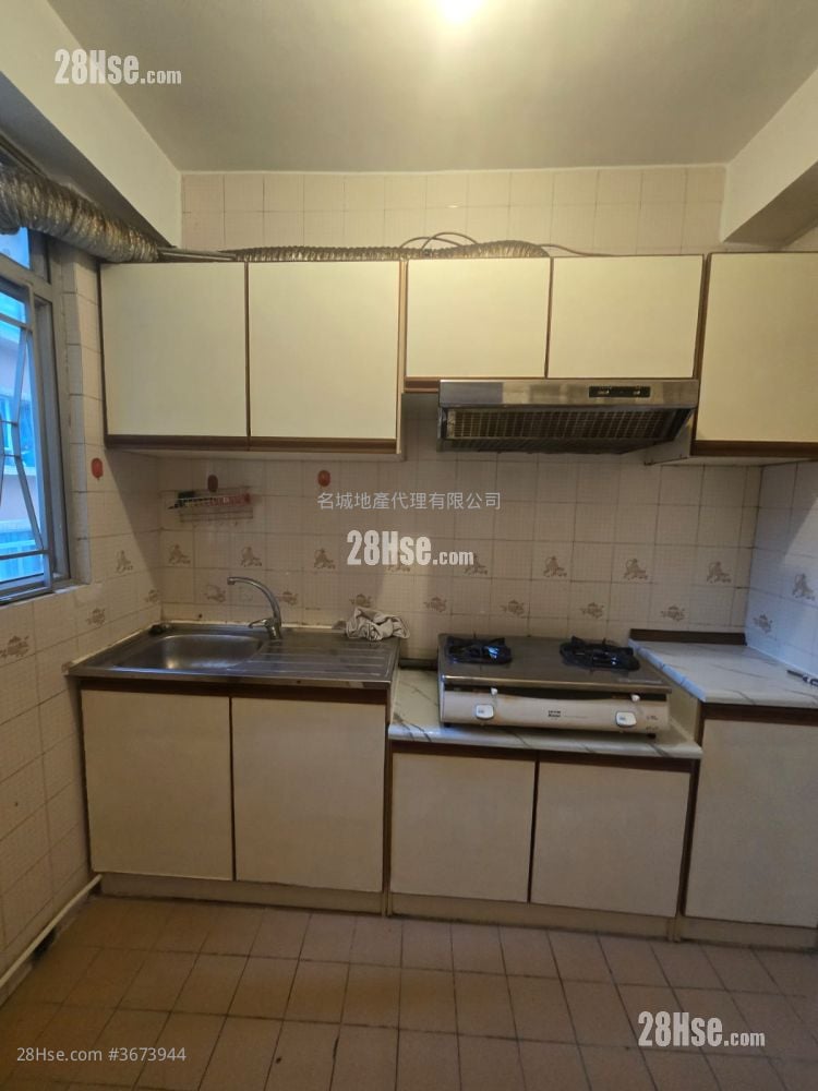 愉景花园 售盘 3 房 , 2 浴室 688 平方尺