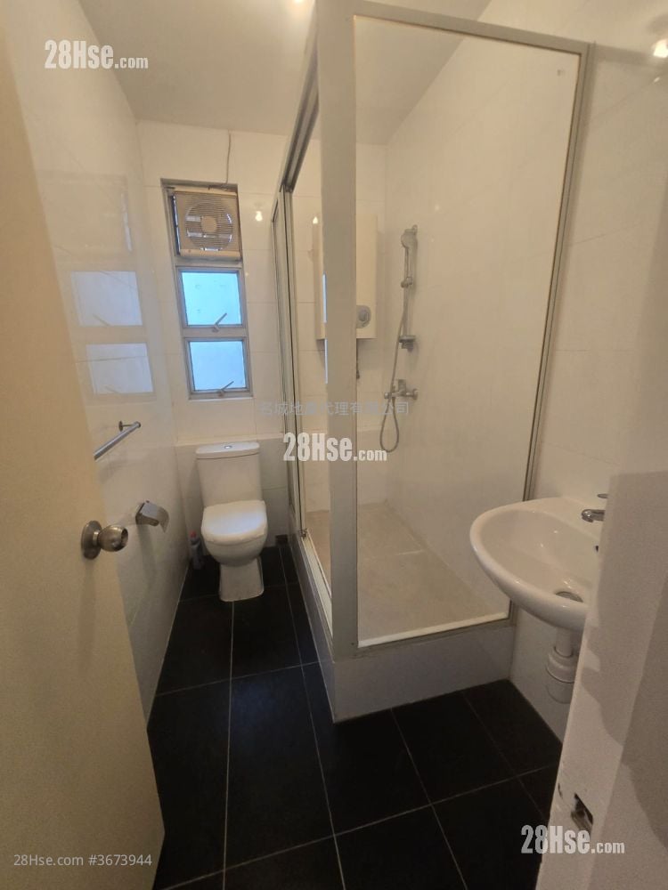 愉景花园 售盘 3 房 , 2 浴室 688 平方尺