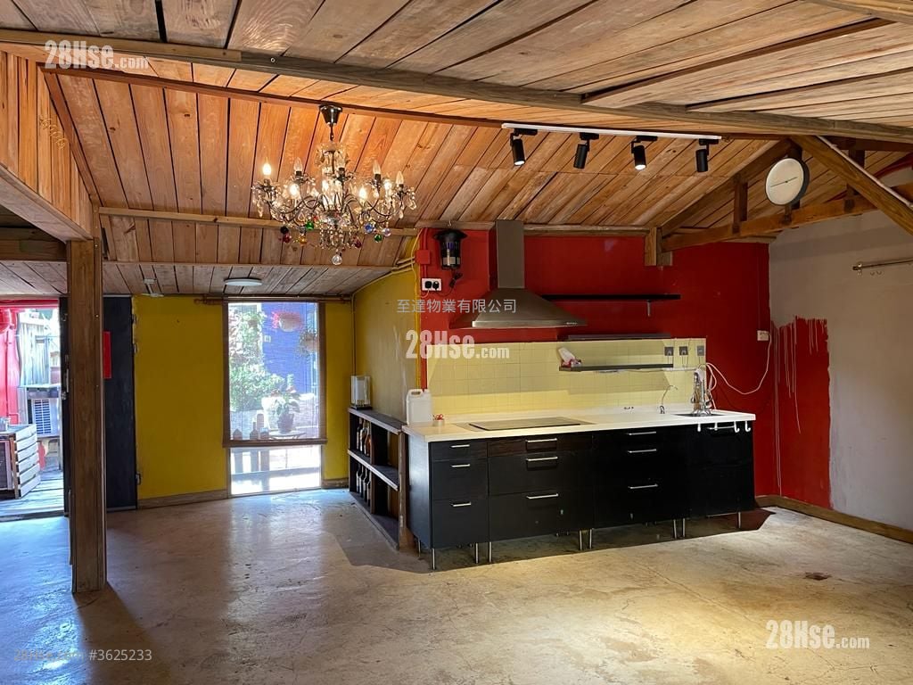 村屋 租盤 4 房 , 2 浴室