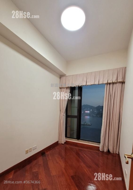 The Arch Rental 1,955 ft²