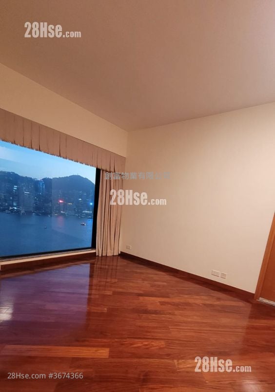 The Arch Rental 1,955 ft²